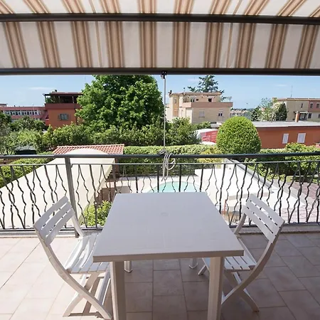 Iara Villa *
