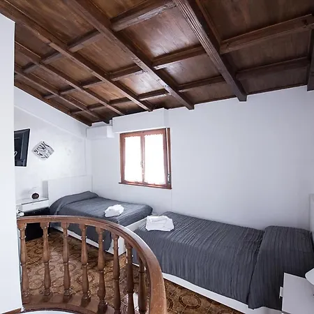 Iara Villa